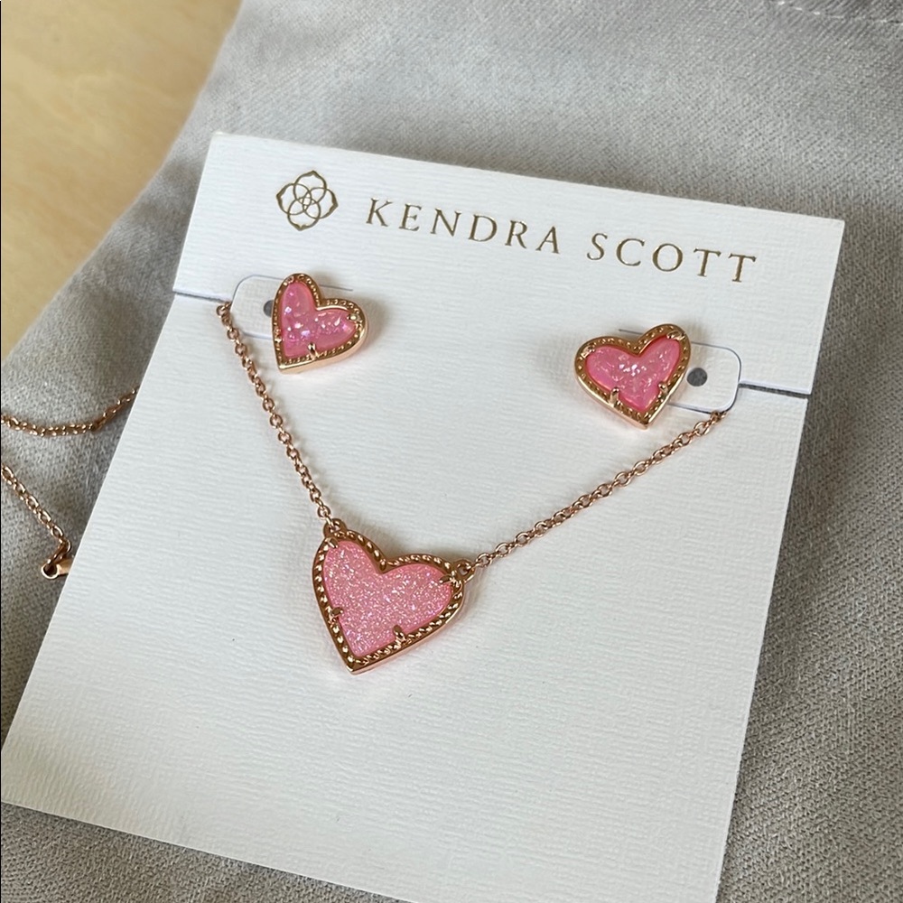 Kendra Scott Ari Heart Stud Earrings and Pendant Necklace Set